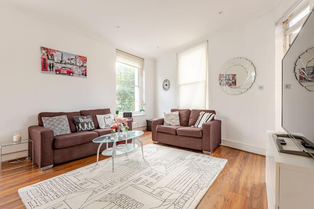 2 Bedroom Flat In St Johns Wood London Exterior photo