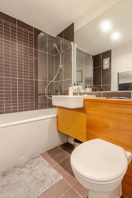 2 Bedroom Flat In St Johns Wood London Exterior photo