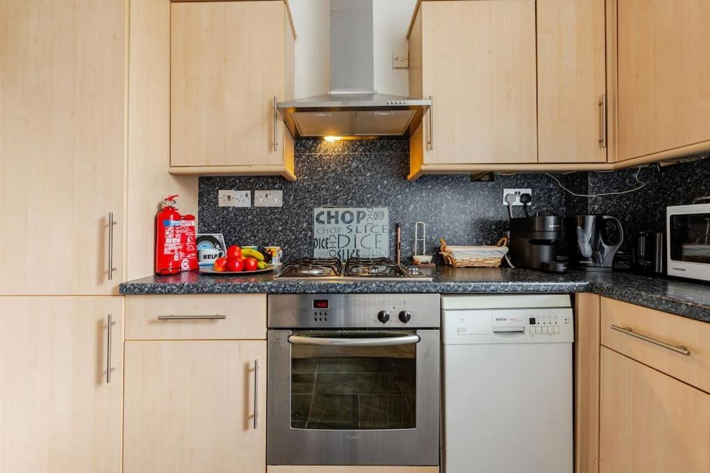 2 Bedroom Flat In St Johns Wood London Exterior photo